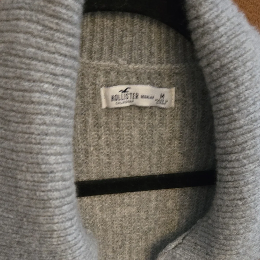 Hollister Gray Ribbed Polo Collar Sweater Dress Size Medium - Picture 5 of 6